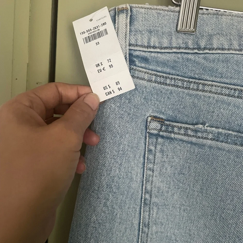 NWT Abercrombie & Fitch Light Wash The 90’s Straight Jeans Sz 16R - Picture 6 of 6